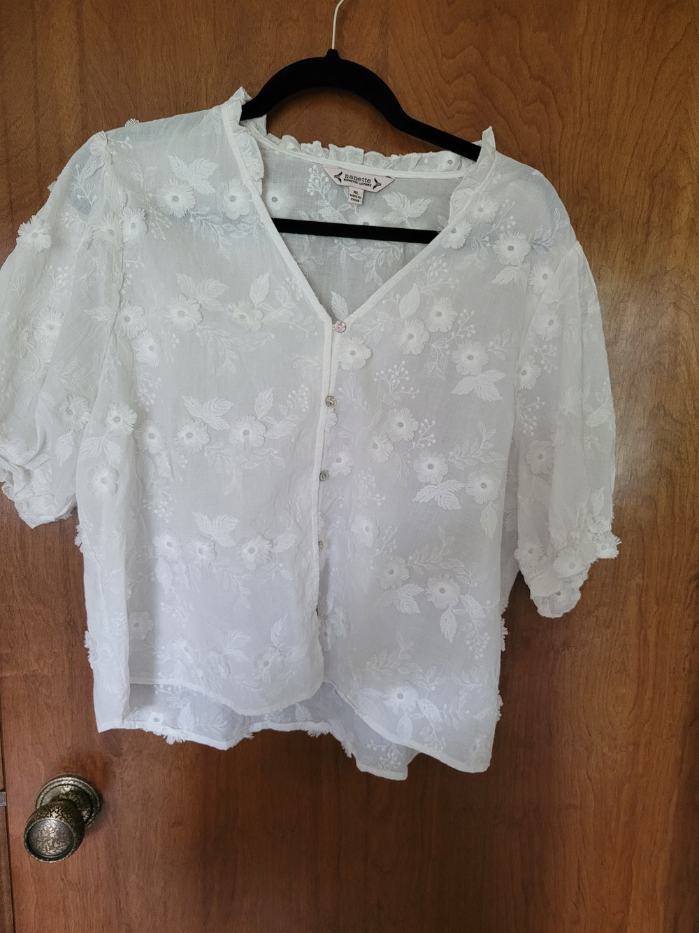Nanette Lepore White Floral Embroidered V-Neck Button Top - Picture 2 of 5